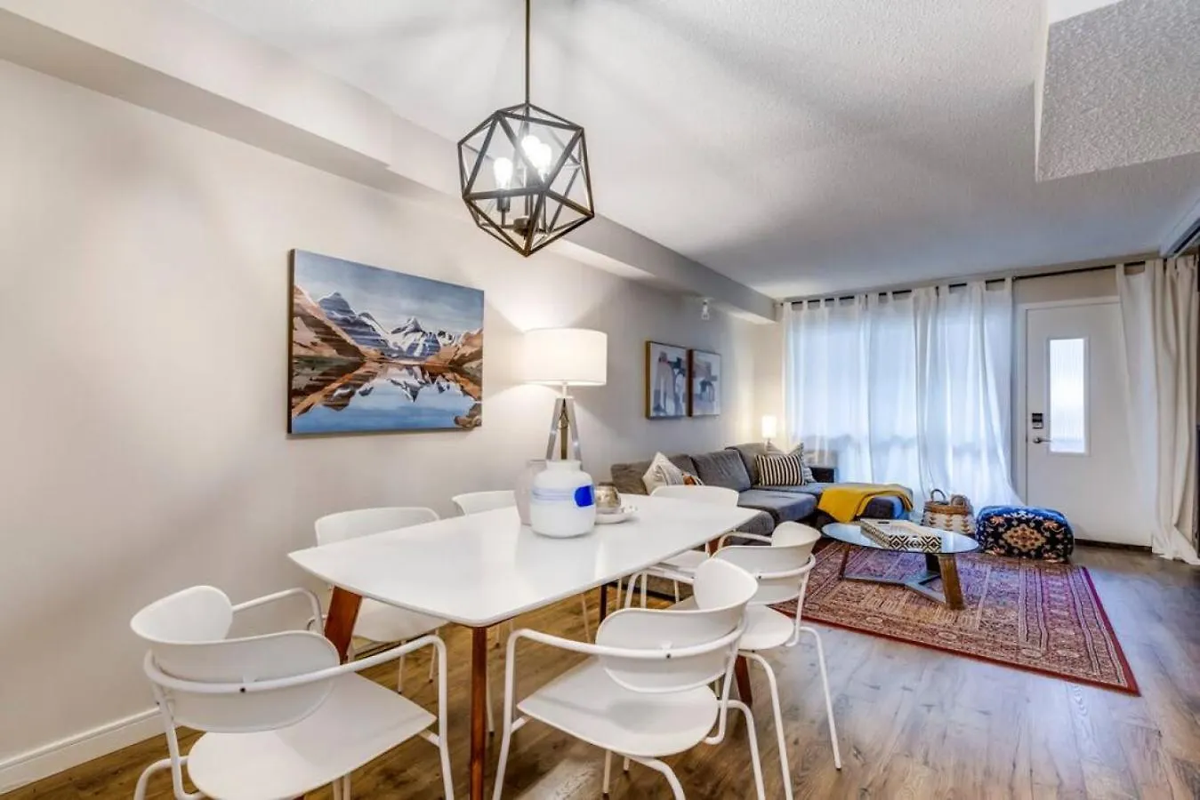 Trendy 3Br Suite In Popular Leslieville - Sleeps 6 Toronto