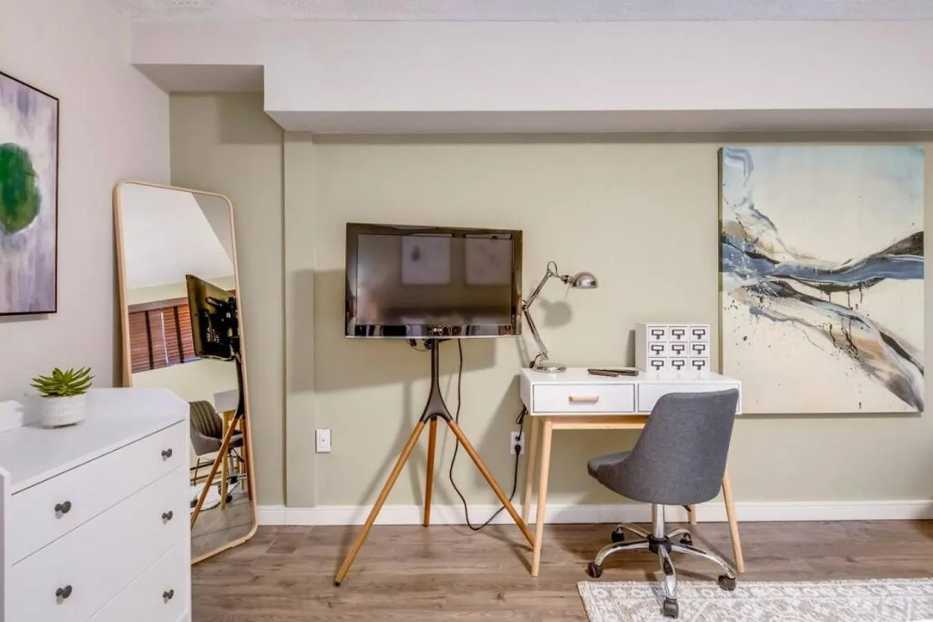 Trendy 3Br Suite In Popular Leslieville - Sleeps 6 Toronto Apartment