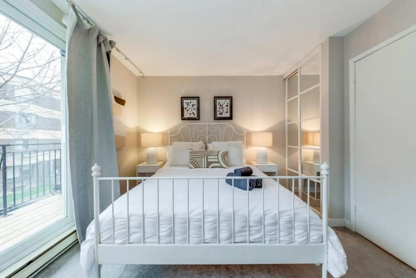 Apartament Trendy 3Br Suite In Popular Leslieville - Sleeps 6 Toronto Kanada